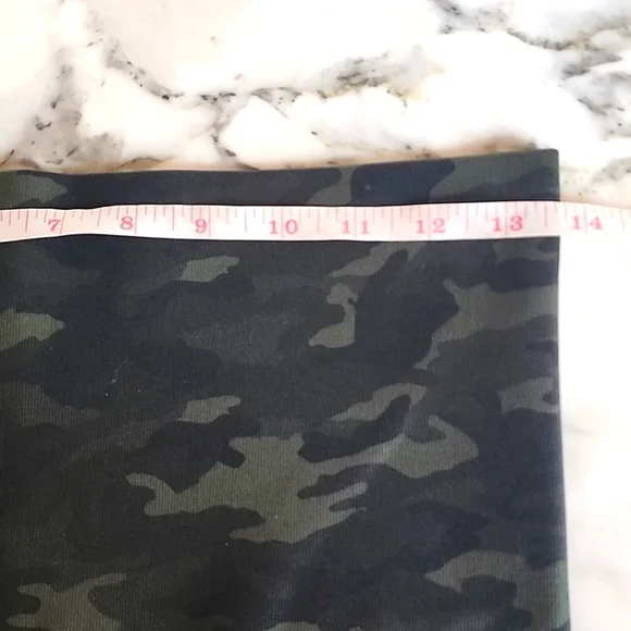 SPANX Seamless Leggings Green Camo Women's size XL - Picture 10 of 10